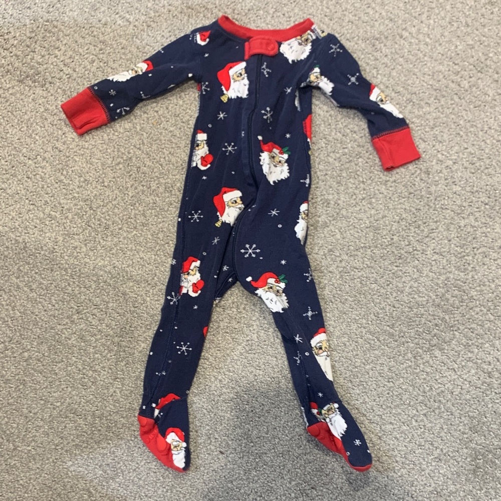 The Beaufort Bonnet Company Navy and Red Santa Footie